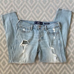 Hollister Distressed Low Rise Boyfriend Size 3R W26 L24